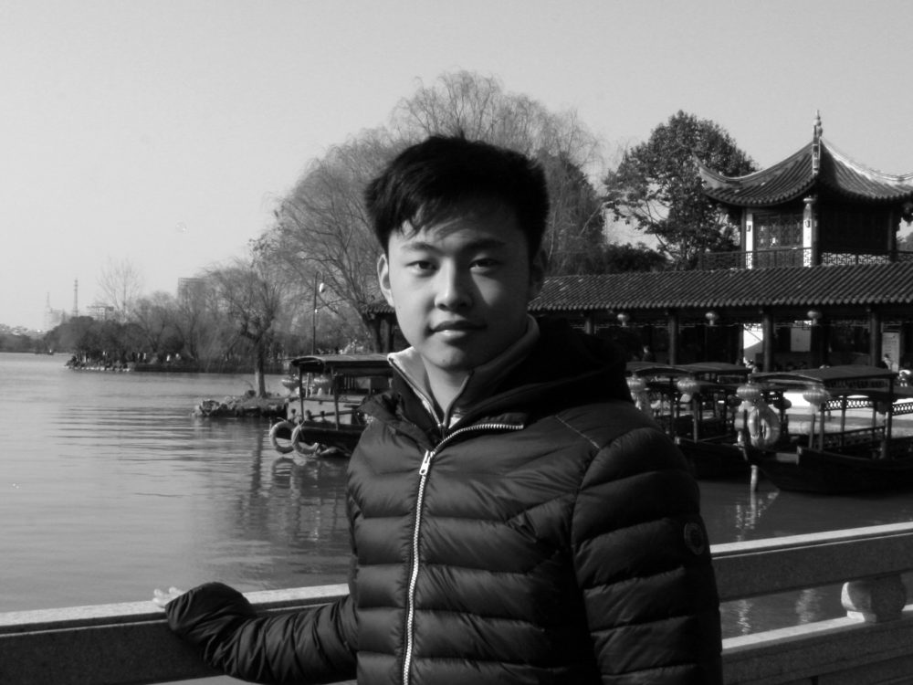 Chenjie Zhu Headshot