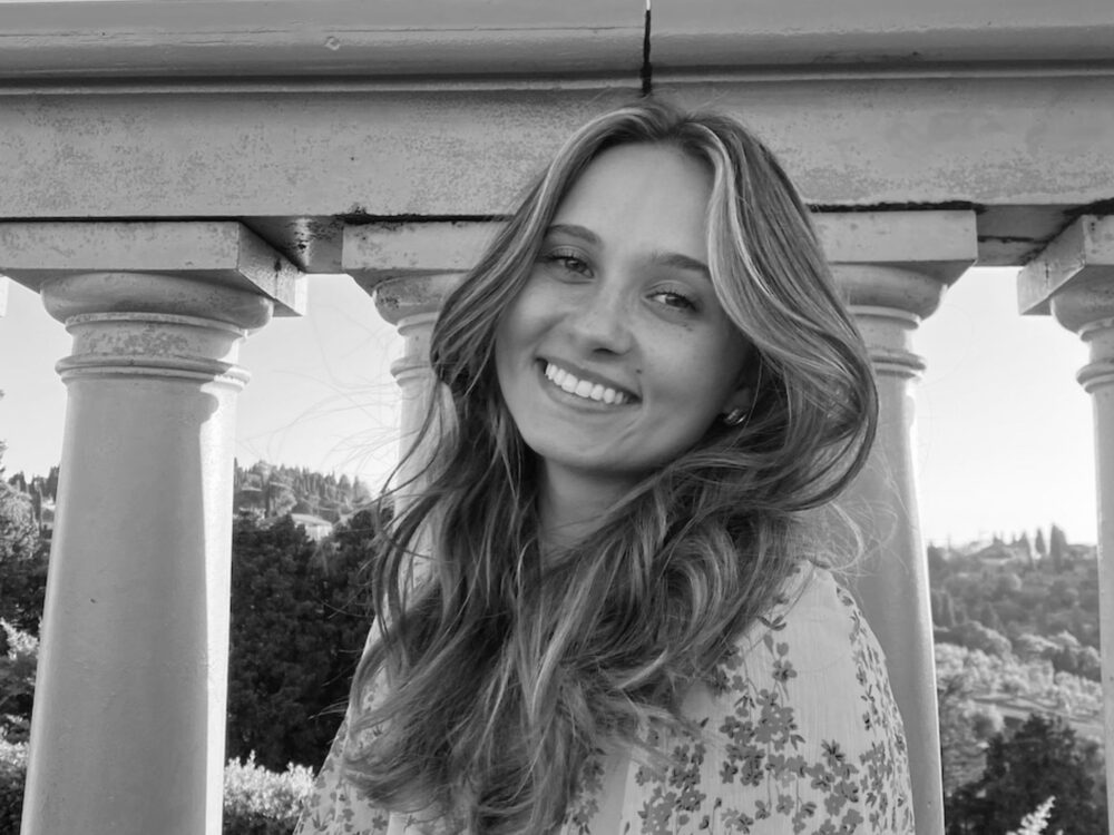 Maddie Huggins headshot