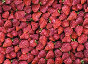 Strawberries in a pile