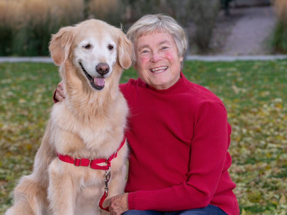 colorado state university human-animal bond in colorado volunteer Kathy and her golden retriever winnie