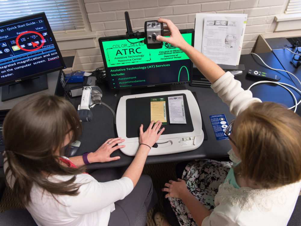 Students in ATRC lab using computer screen magnification