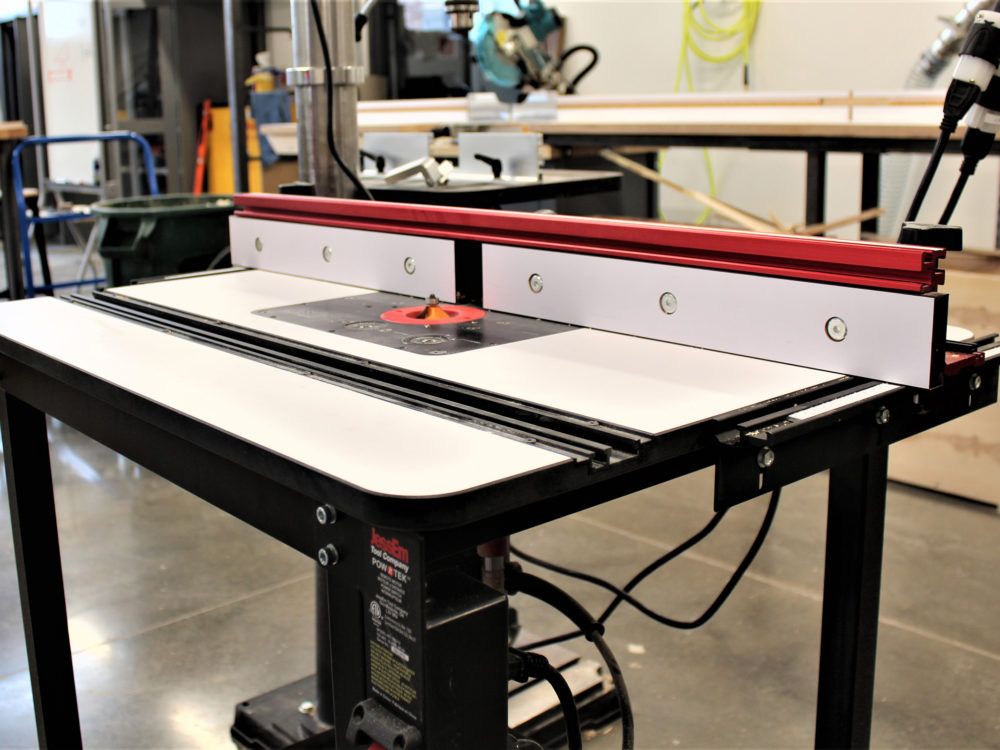 A Jess-Em table router in the Wood Lab